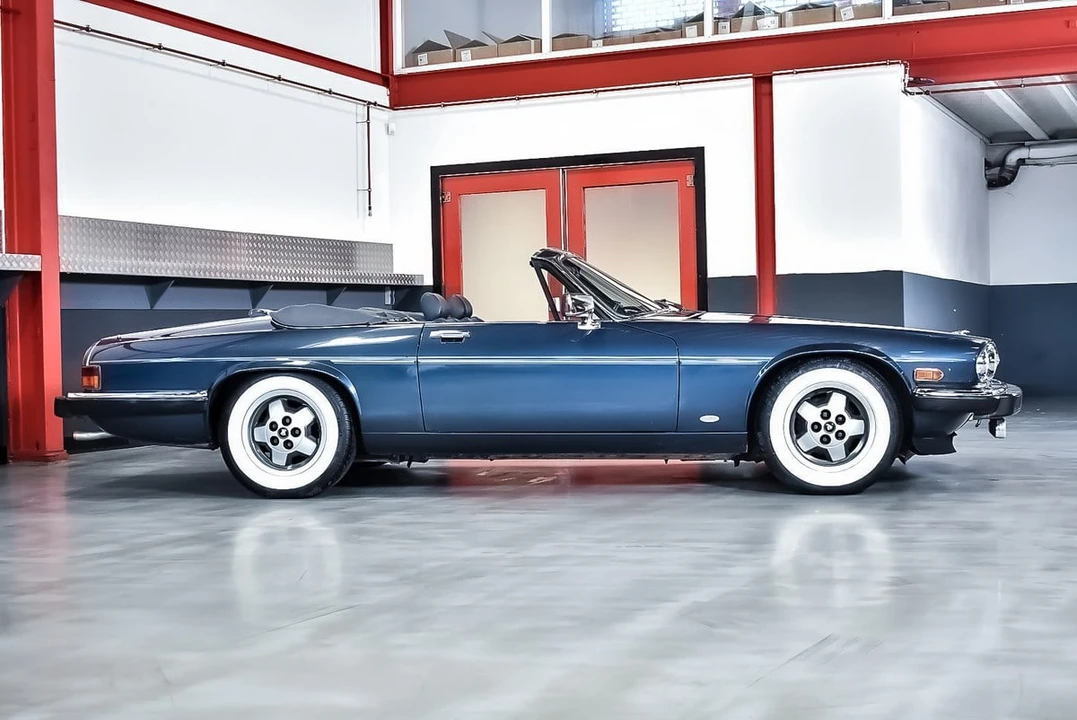 1988 Jaguar XJS Convertible - Image 17 of 30