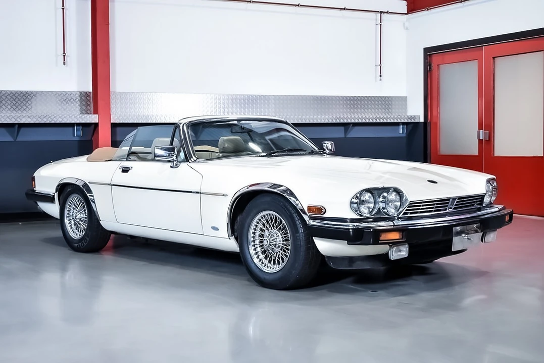 1988 Jaguar XJS Convertible - Image 7 of 30