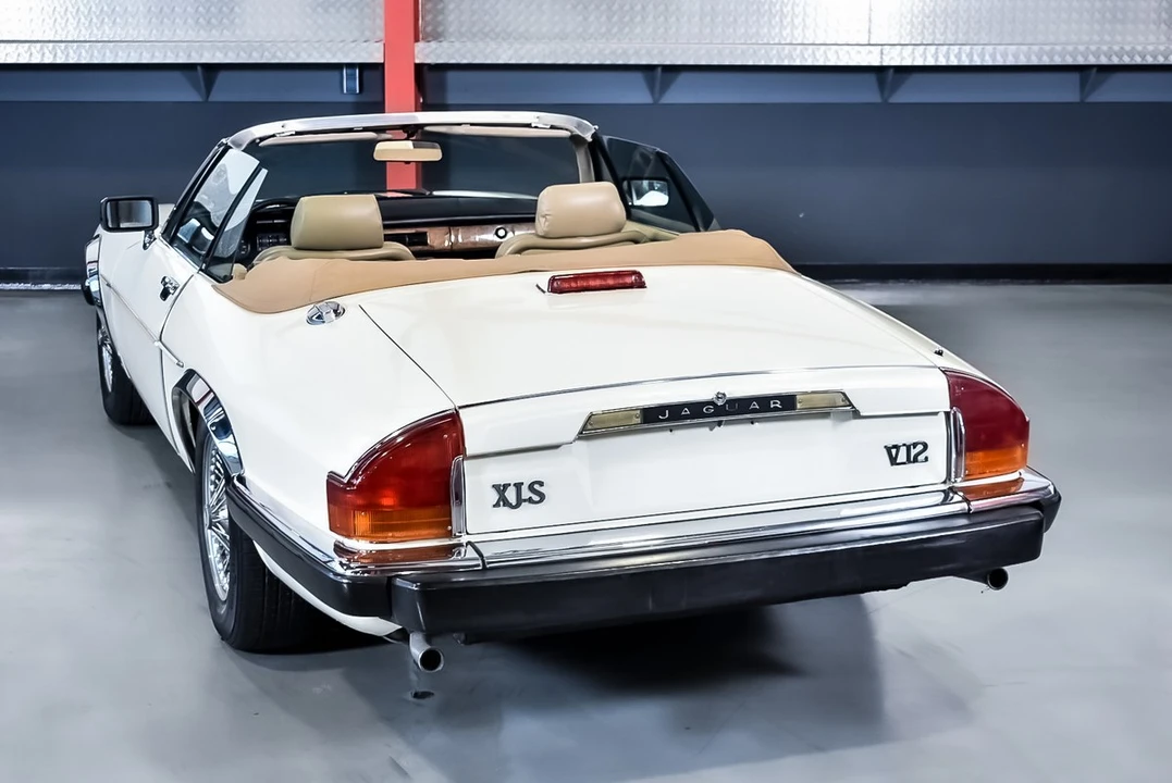 1988 Jaguar XJS Convertible - Image 14 of 30