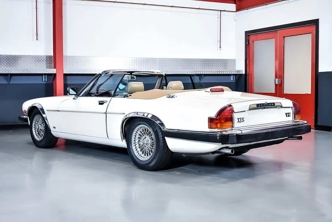 1988 Jaguar XJS Convertible - Image 16 of 30