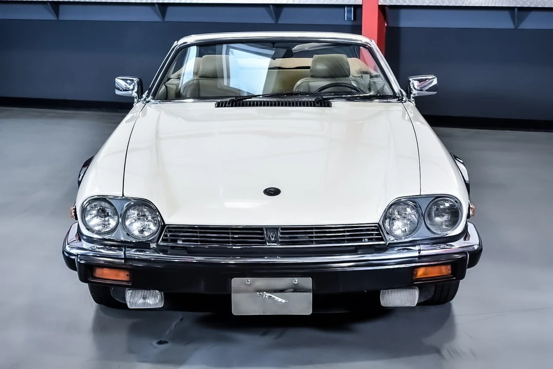 1988 Jaguar XJS Convertible - Image 2 of 30