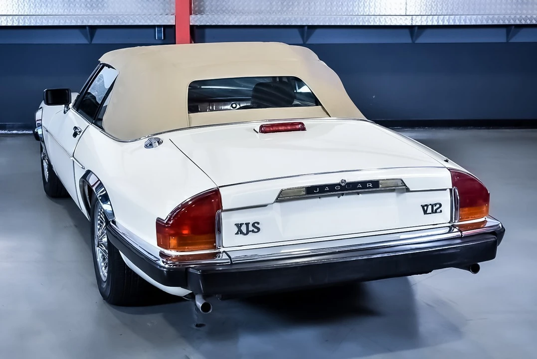 1988 Jaguar XJS Convertible - Image 22 of 30