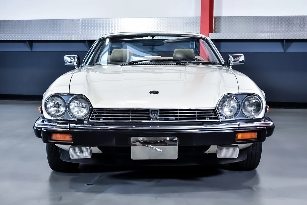 1988 Jaguar XJS Convertible - Image 3 of 30