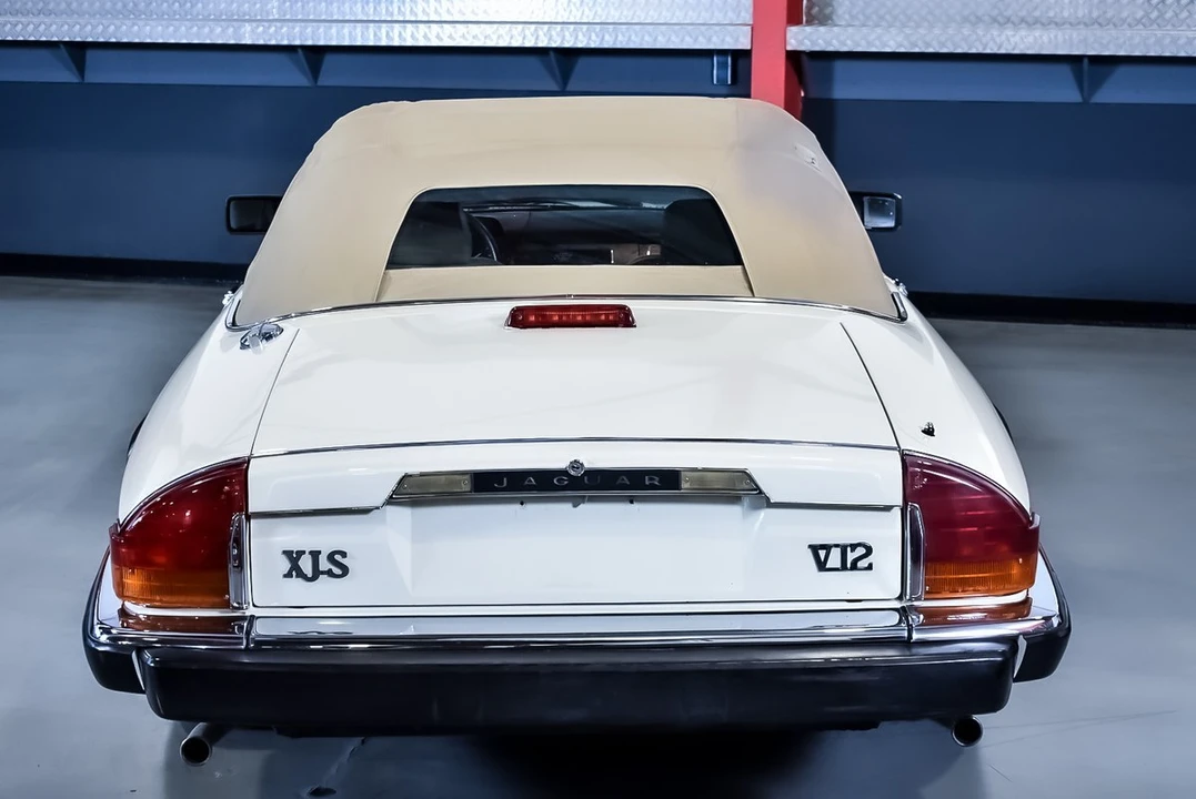 1988 Jaguar XJS Convertible - Image 21 of 30