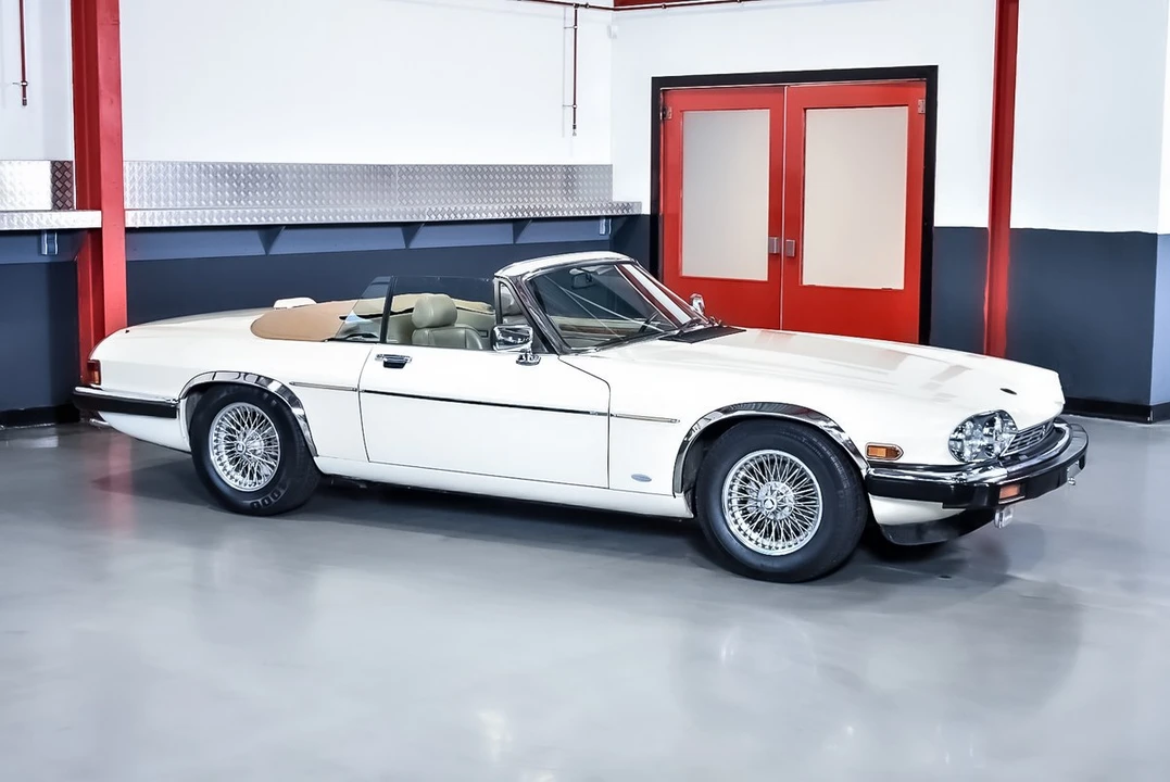 1988 Jaguar XJS Convertible - Image 8 of 30