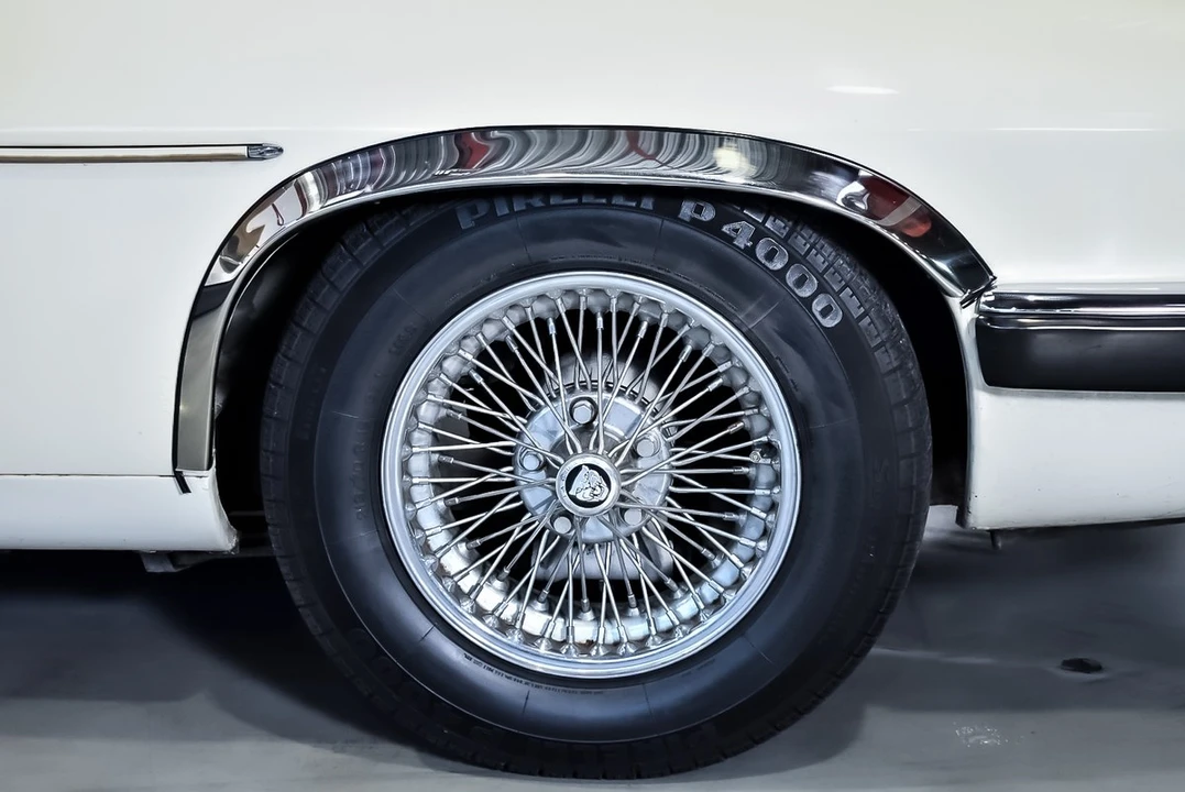 1988 Jaguar XJS Convertible - Image 29 of 30