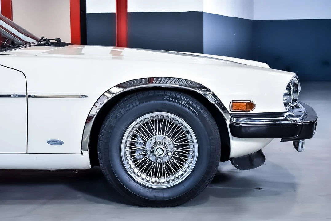 1988 Jaguar XJS Convertible - Image 27 of 30