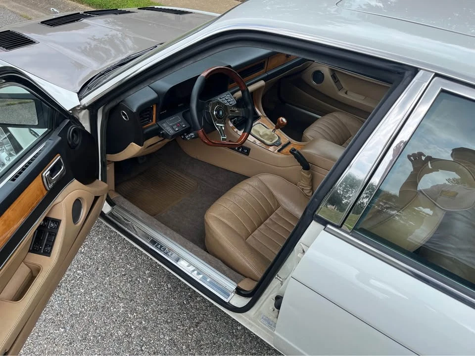 1988 Jaguar XJ40 XJ - Image 2 of 11