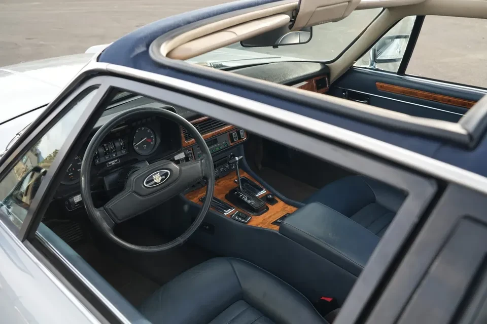 1988 Jaguar XJS Convertible - Image 10 of 16