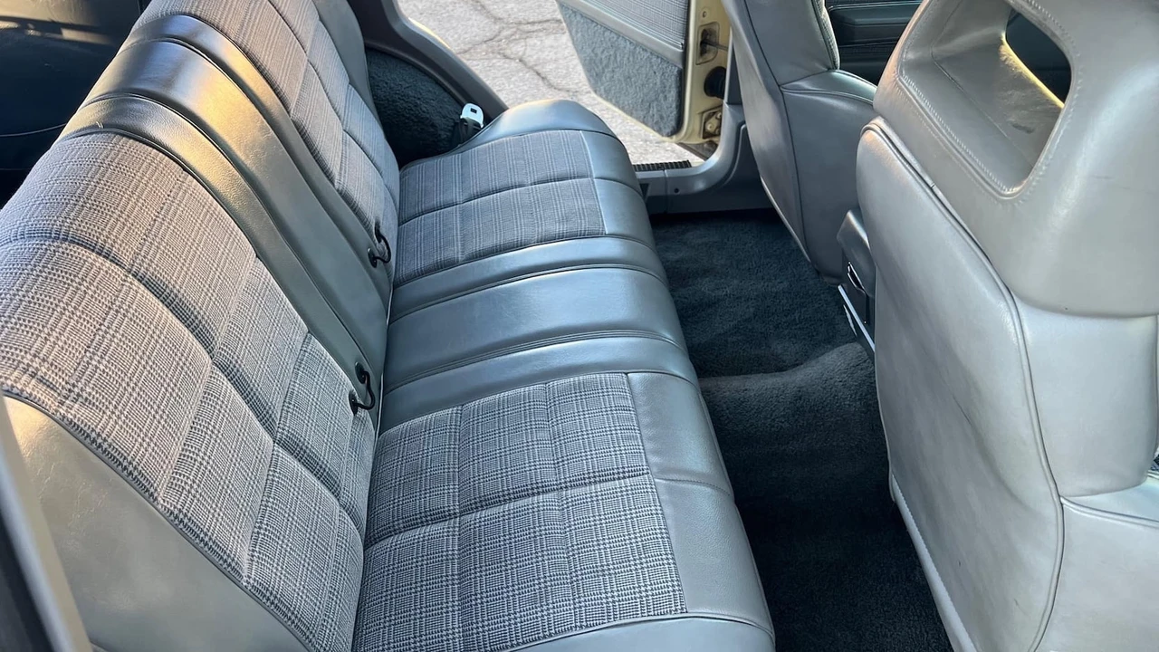 1988 Jeep XJ Cherokee - Image 6 of 10