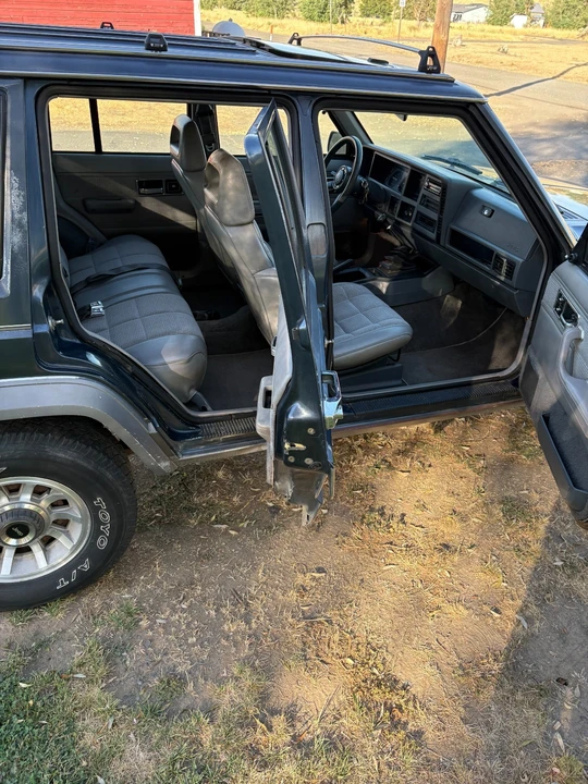1988 Jeep XJ Cherokee - Image 6 of 12