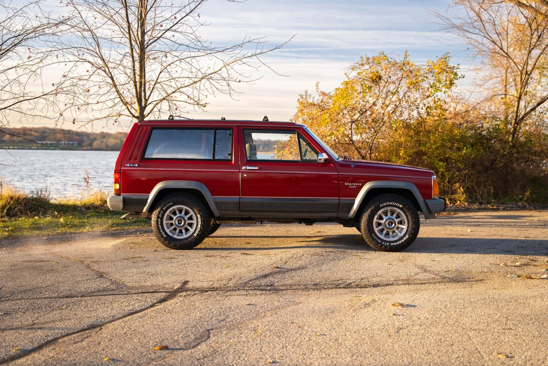 1988 Jeep XJ Cherokee - Image 13 of 31