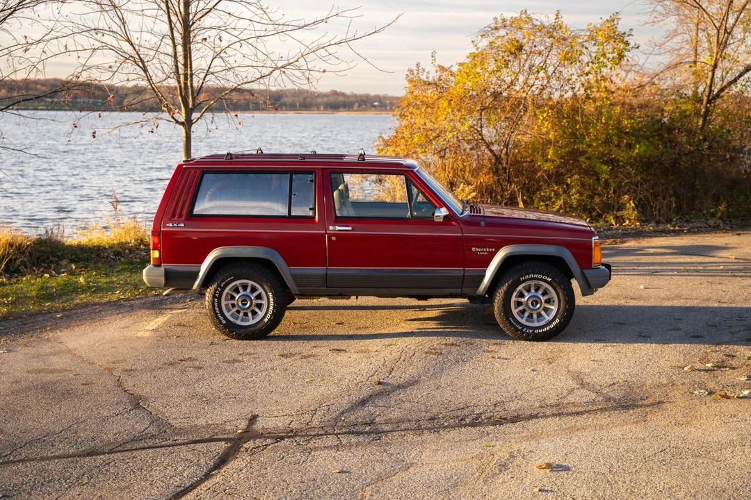 1988 Jeep XJ Cherokee - Image 14 of 31