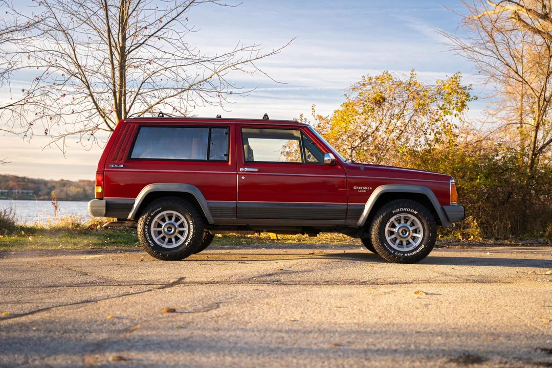 1988 Jeep XJ Cherokee - Image 15 of 31
