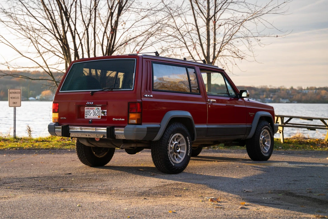 1988 Jeep XJ Cherokee - Image 17 of 31