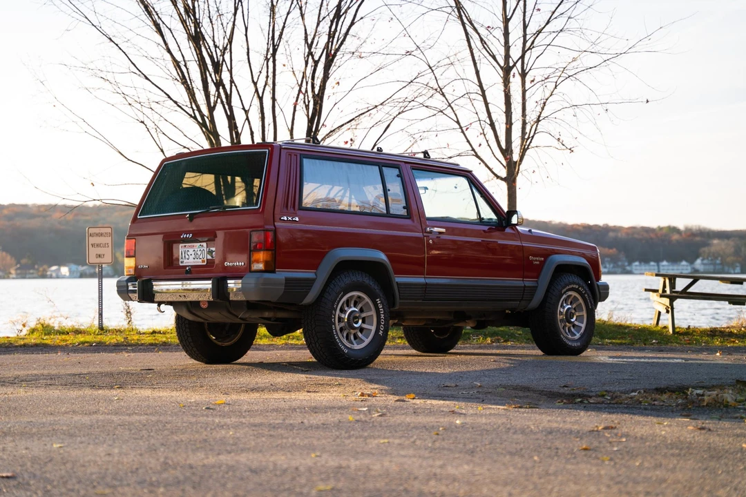 1988 Jeep XJ Cherokee - Image 21 of 31