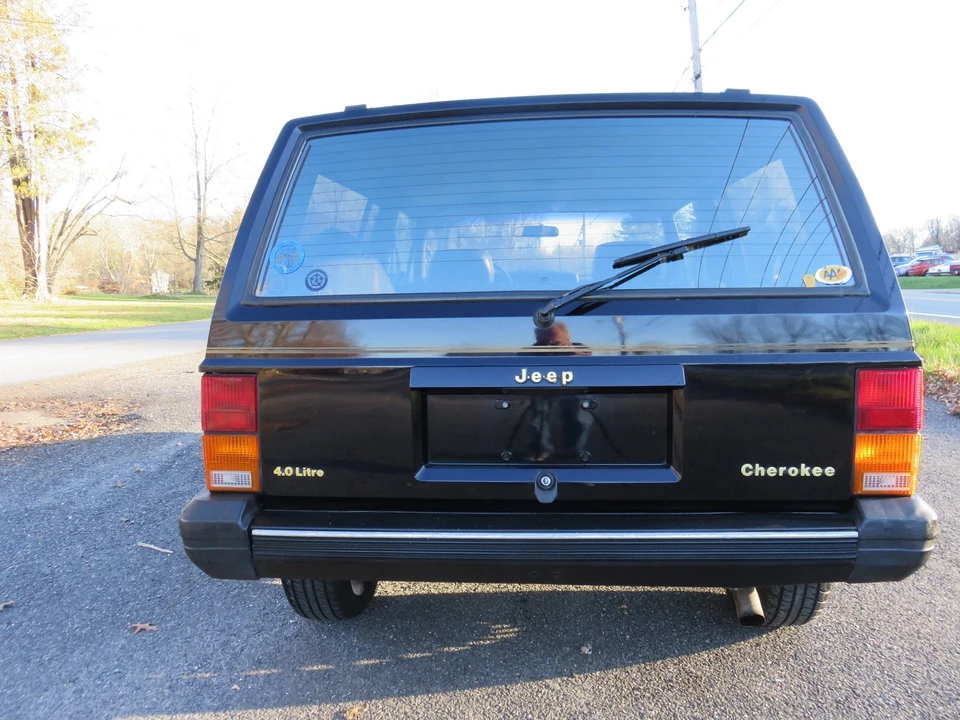 1988 Jeep XJ Cherokee - Image 7 of 31