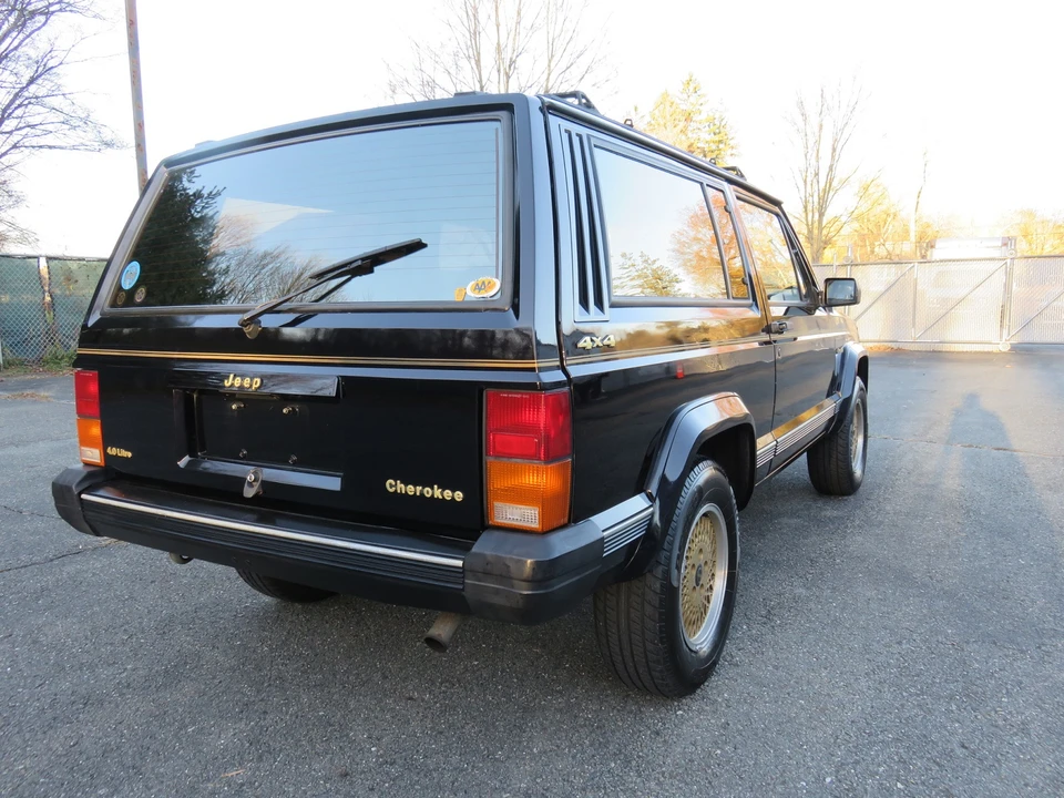 1988 Jeep XJ Cherokee - Image 11 of 31