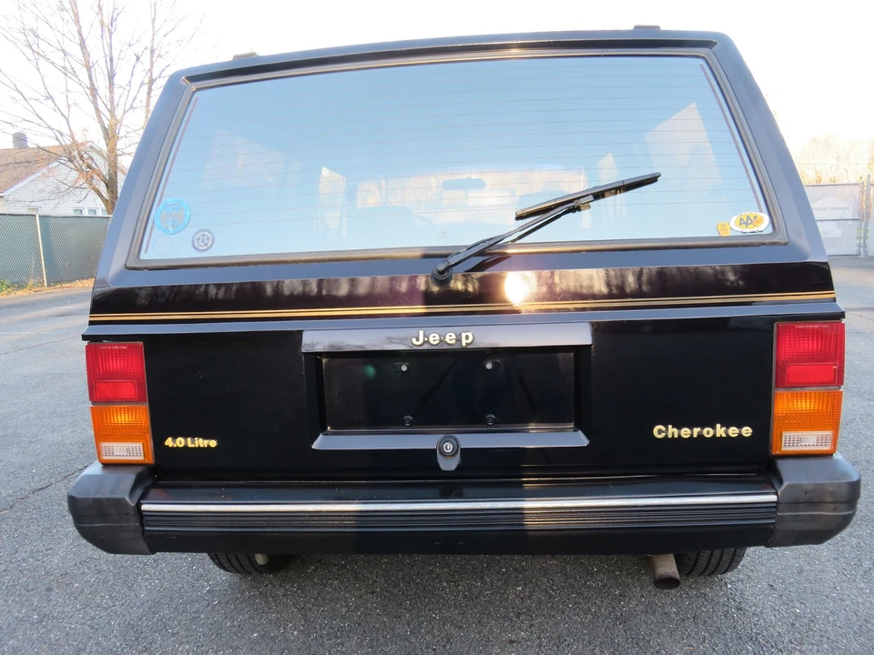 1988 Jeep XJ Cherokee - Image 10 of 31