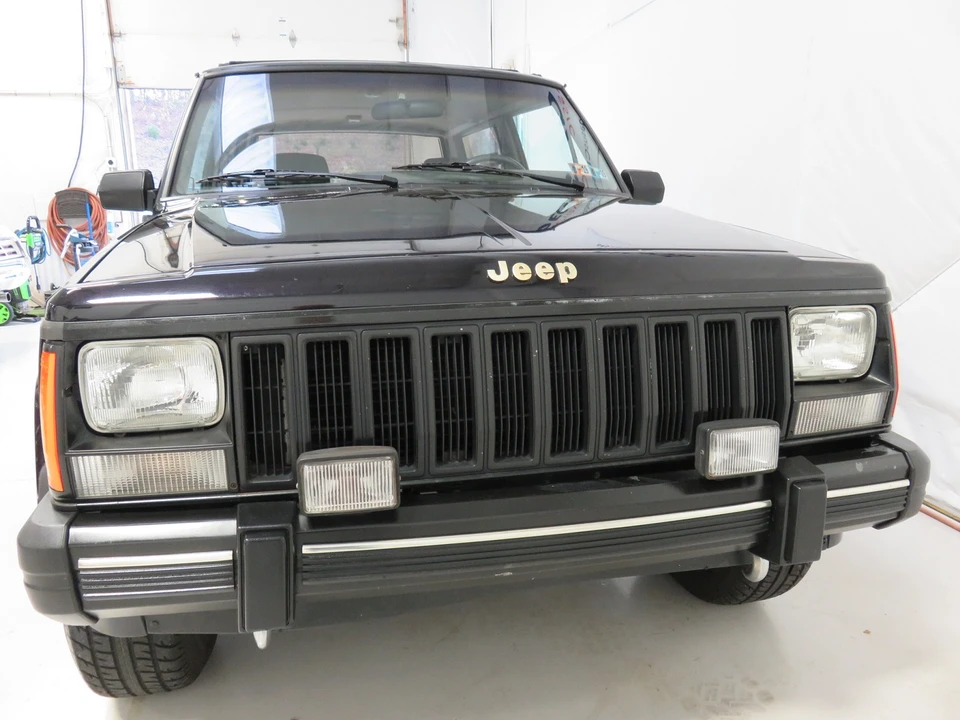 1988 Jeep XJ Cherokee - Image 22 of 31