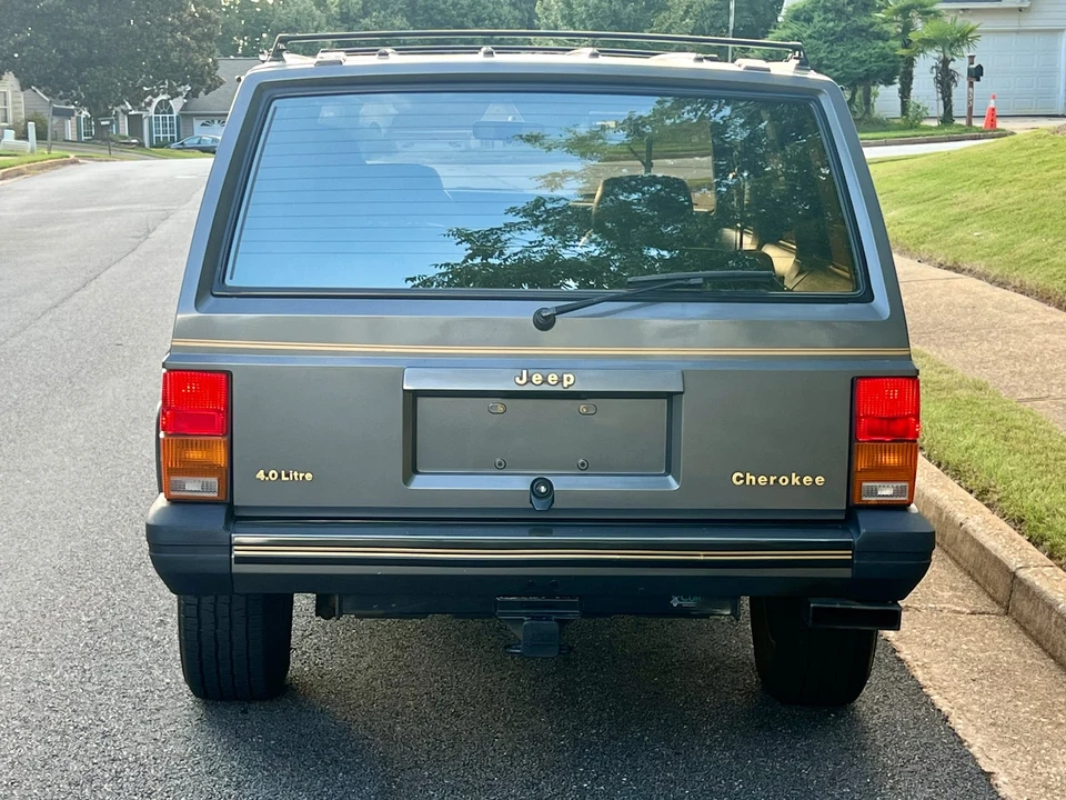 1988 Jeep XJ Cherokee - Image 15 of 31