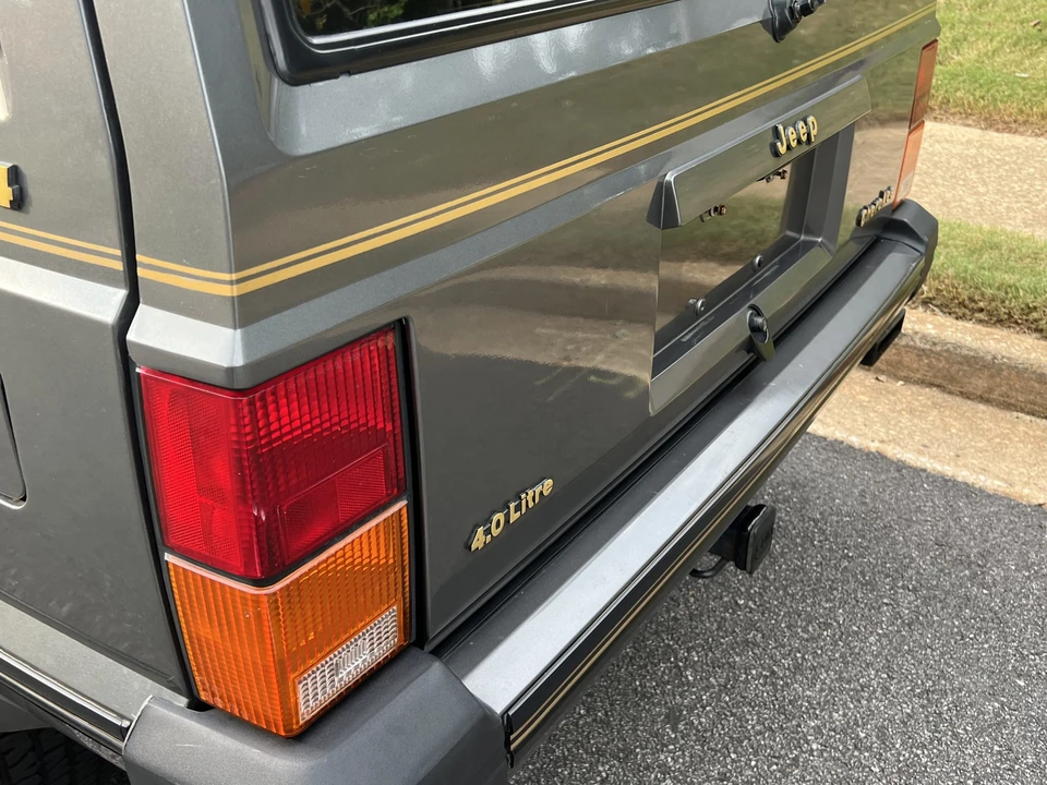 1988 Jeep XJ Cherokee - Image 26 of 31