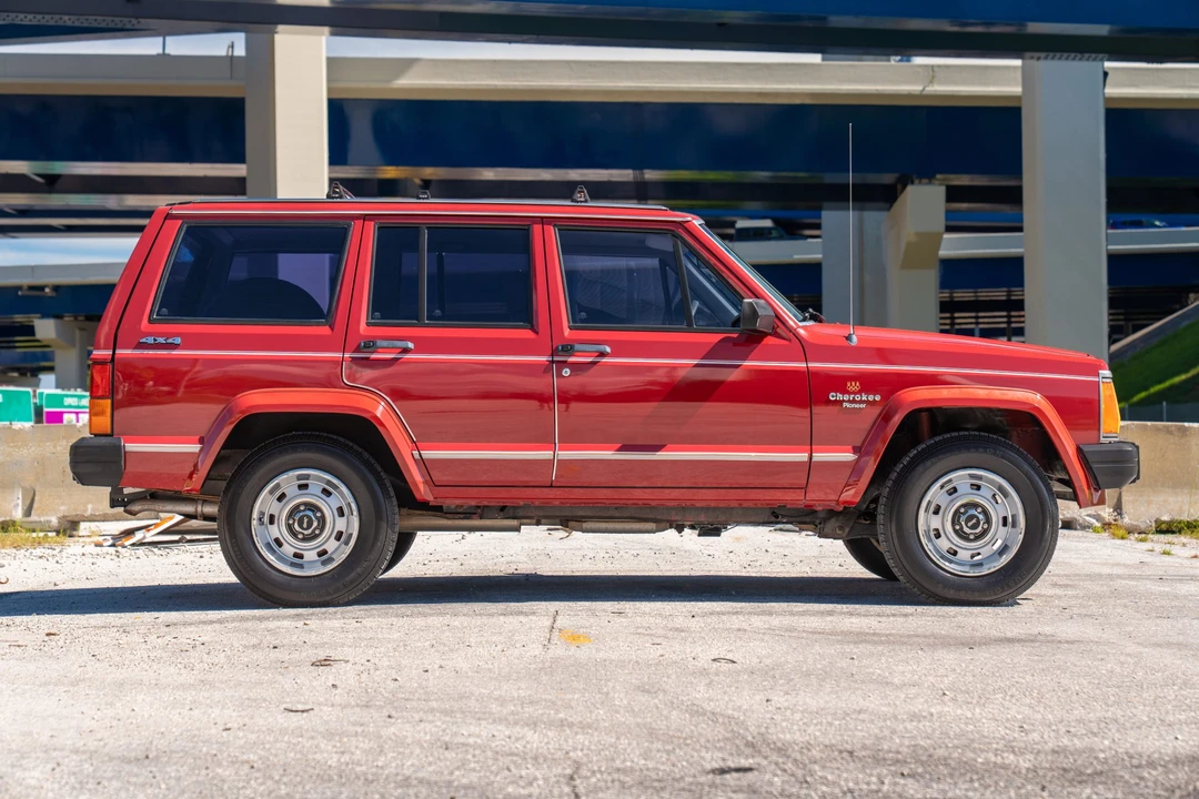 1988 Jeep XJ Cherokee - Image 12 of 31