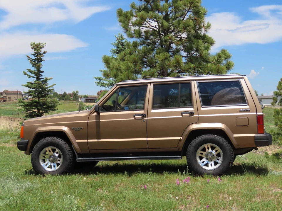 1988 Jeep XJ Cherokee - Image 6 of 31
