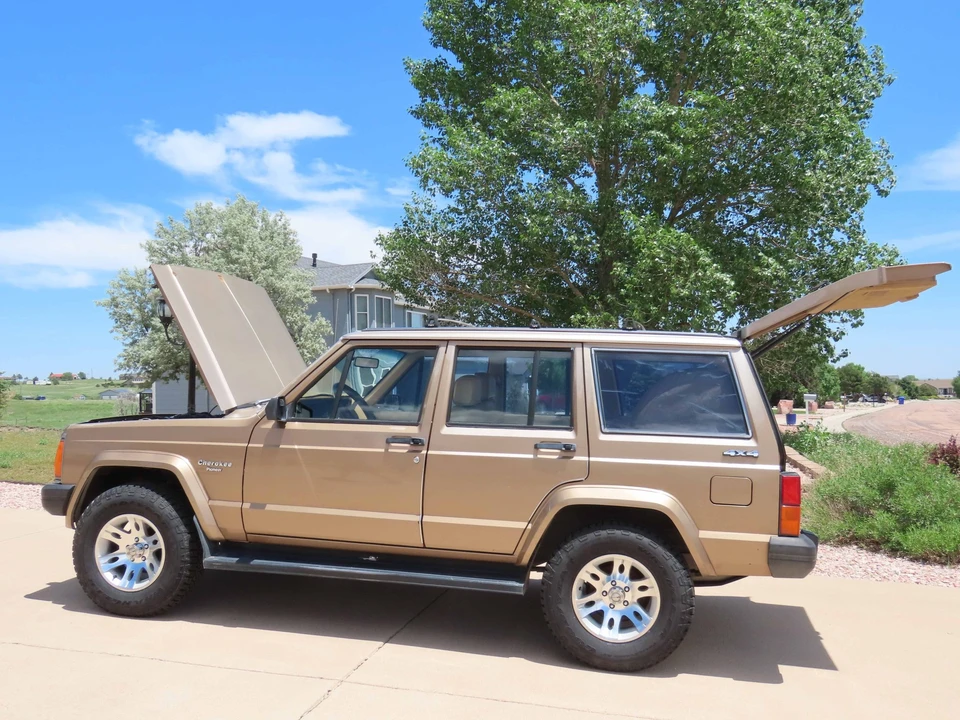 1988 Jeep XJ Cherokee - Image 21 of 31