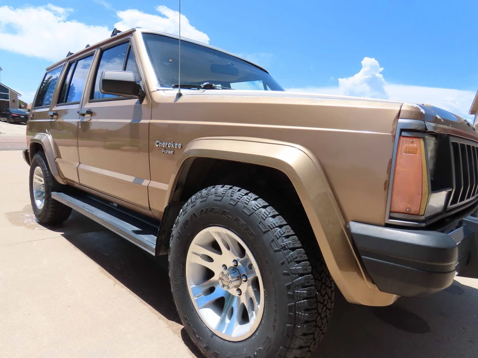 1988 Jeep XJ Cherokee - Image 17 of 31