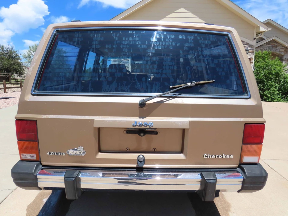 1988 Jeep XJ Cherokee - Image 16 of 31