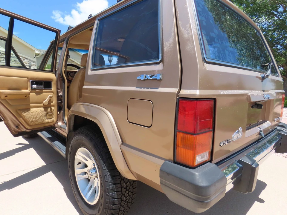 1988 Jeep XJ Cherokee - Image 26 of 31