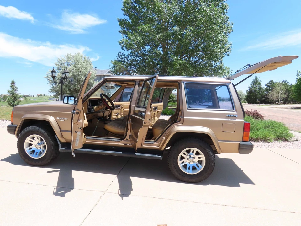 1988 Jeep XJ Cherokee - Image 22 of 31