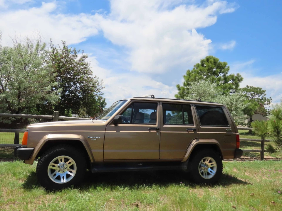 1988 Jeep XJ Cherokee - Image 5 of 31