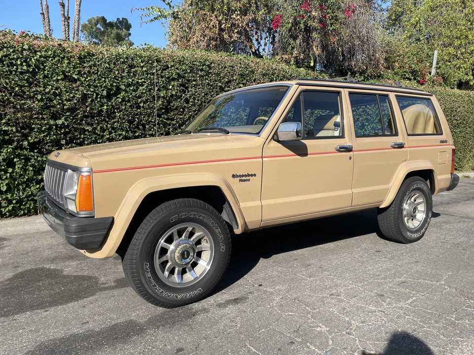 1988 Jeep XJ Cherokee - Image 22 of 31