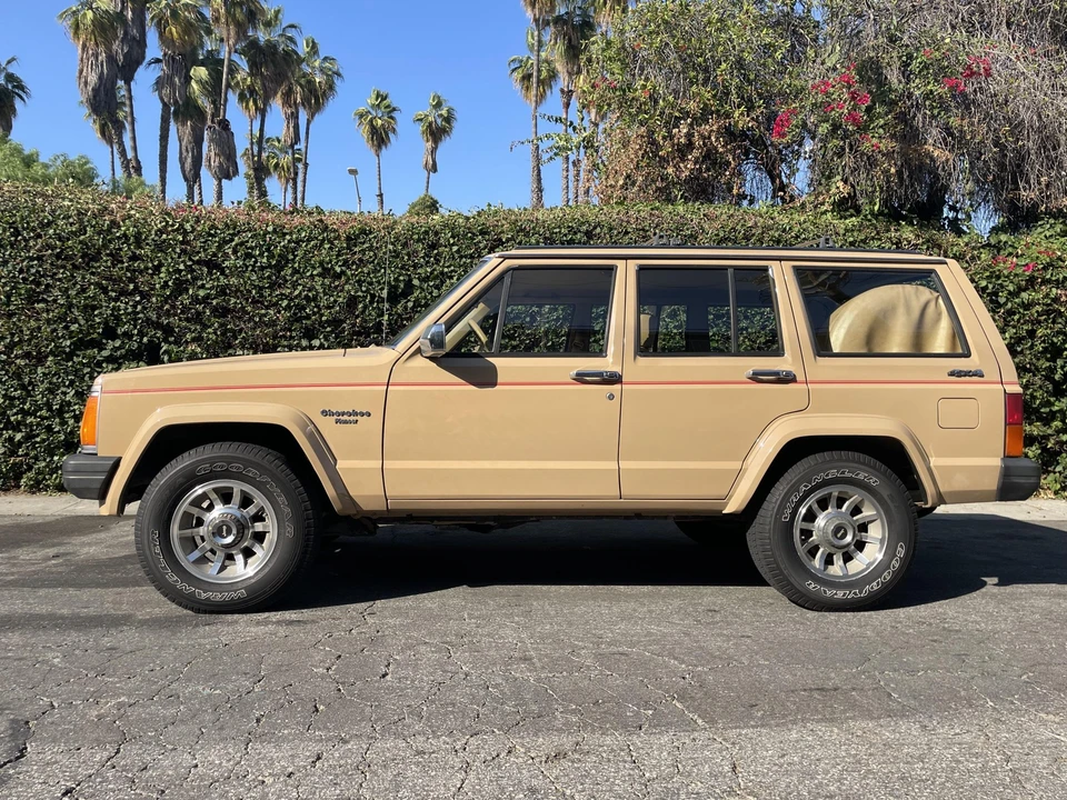 1988 Jeep XJ Cherokee - Image 21 of 31