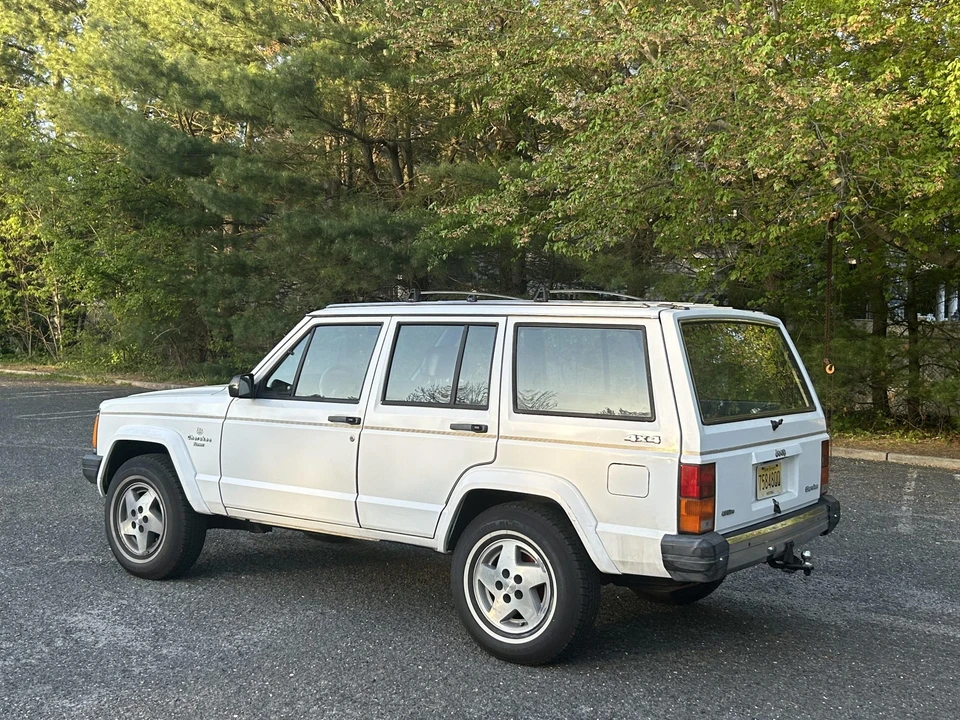 1988 Jeep XJ Cherokee - Image 17 of 31