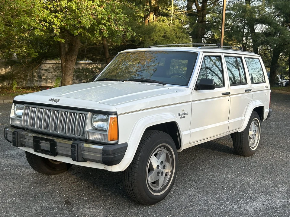 1988 Jeep XJ Cherokee - Image 13 of 31