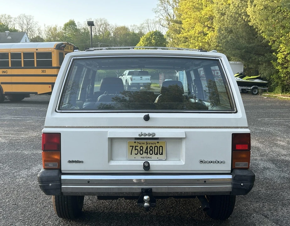 1988 Jeep XJ Cherokee - Image 20 of 31