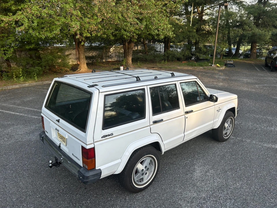 1988 Jeep XJ Cherokee - Image 23 of 31