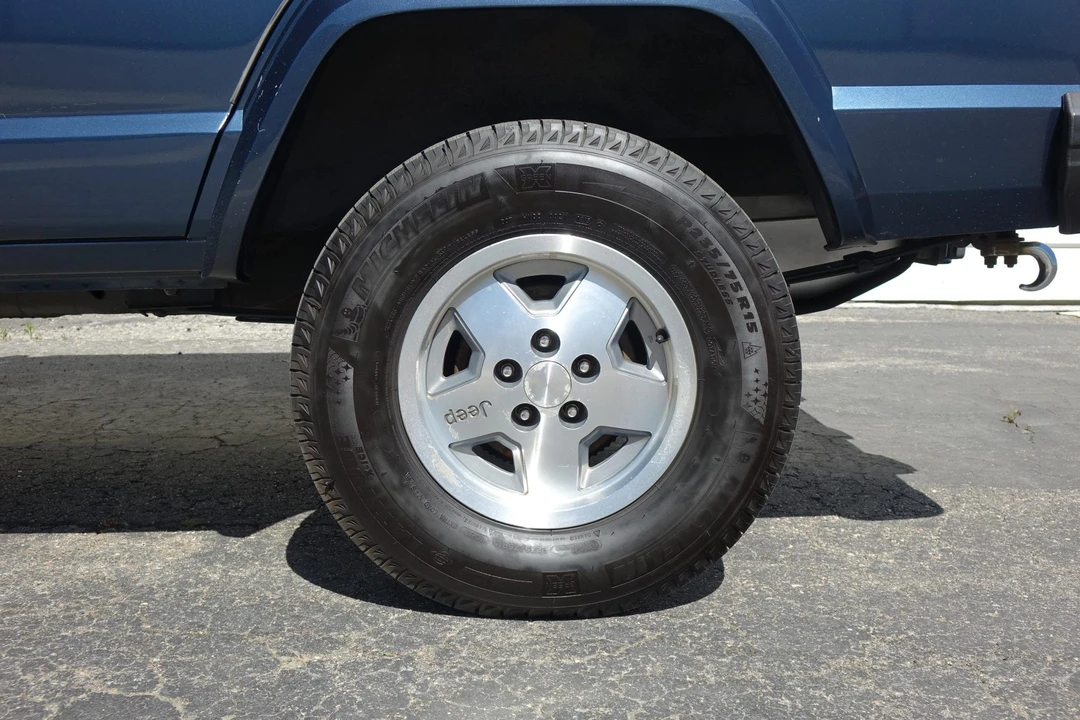 1988 Jeep XJ Cherokee - Image 29 of 31
