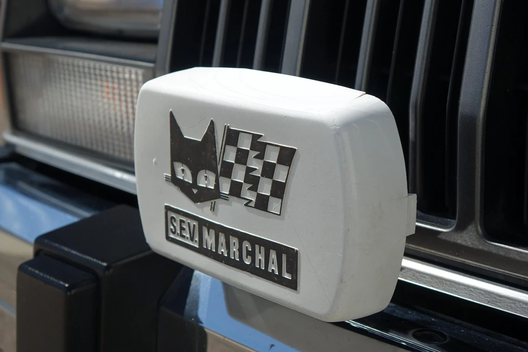 1988 Jeep XJ Cherokee - Image 18 of 31