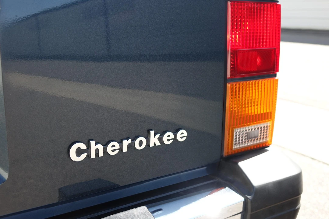 1988 Jeep XJ Cherokee - Image 23 of 31