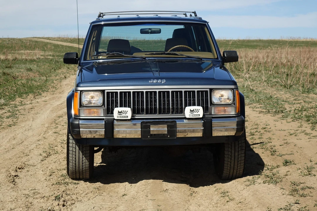 1988 Jeep XJ Cherokee - Image 13 of 31