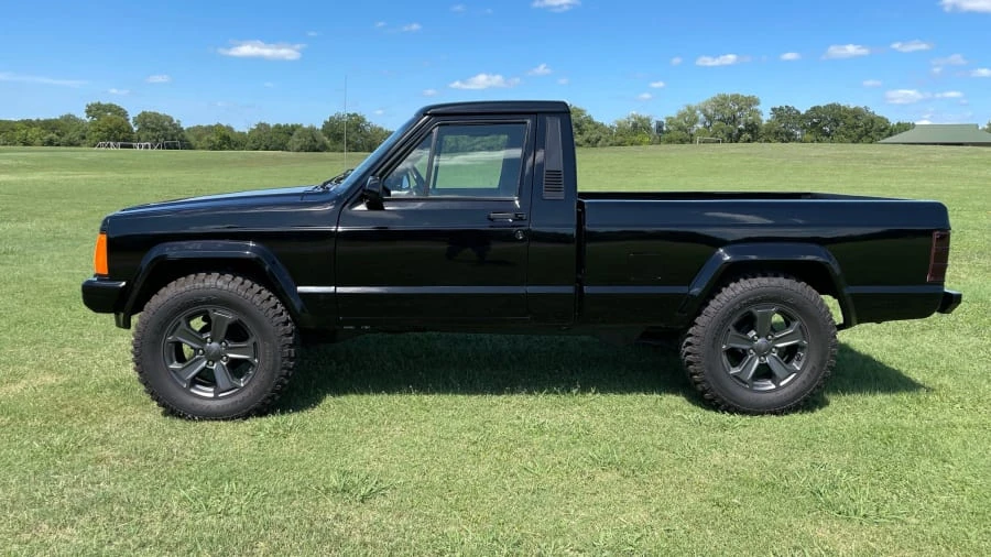 1988 Jeep Comanche - Image 2 of 13
