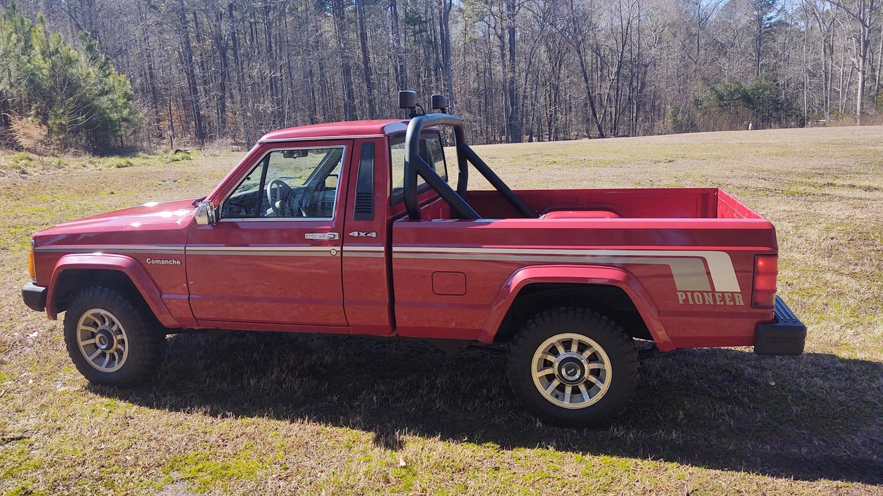 1988 Jeep Comanche - Image 10 of 26