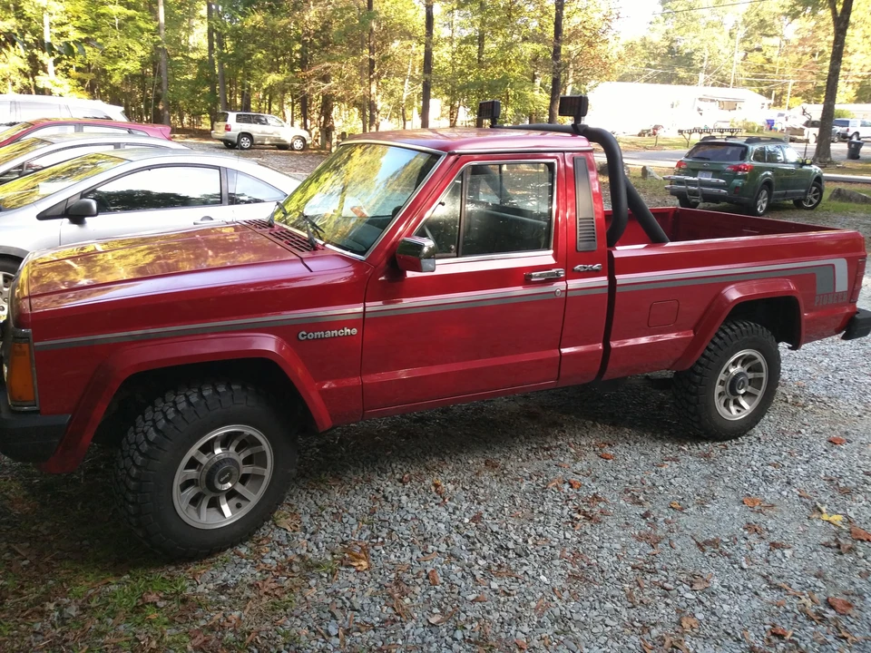 1988 Jeep Comanche - Image 8 of 26