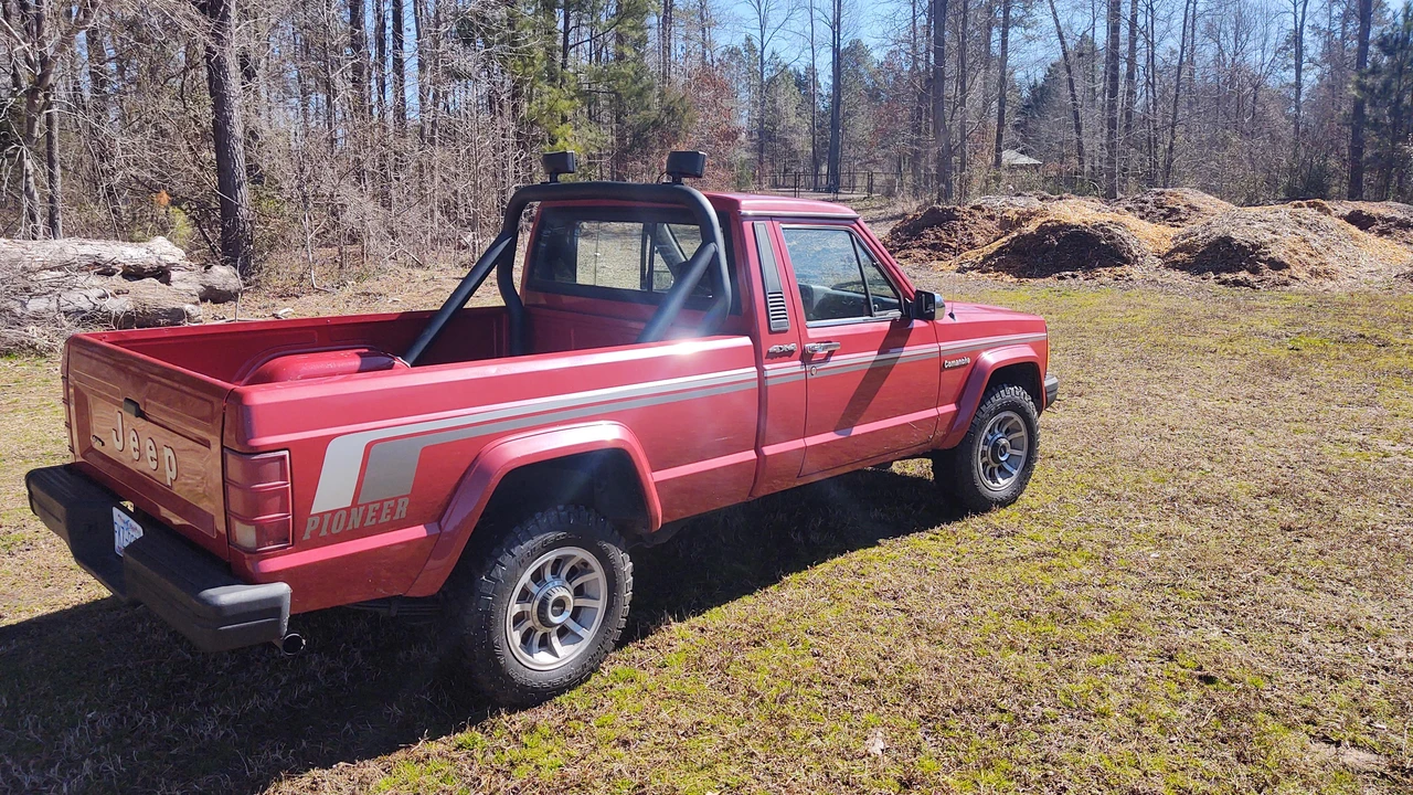 1988 Jeep Comanche - Image 13 of 26
