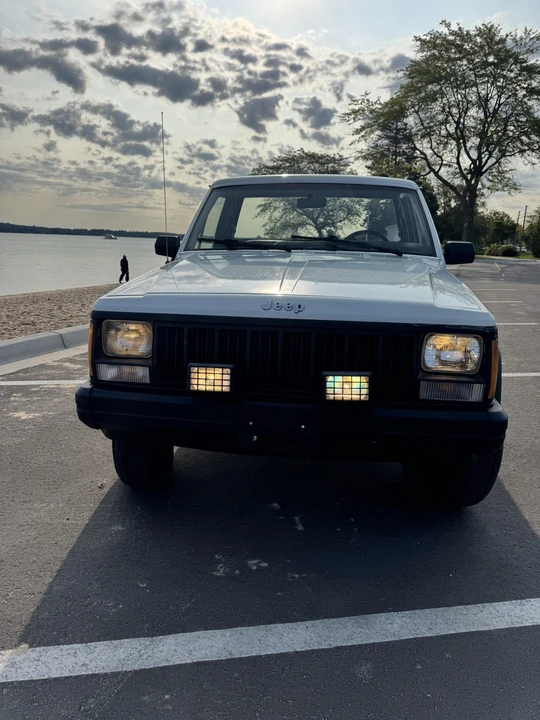 1988 Jeep Comanche - Image 12 of 31