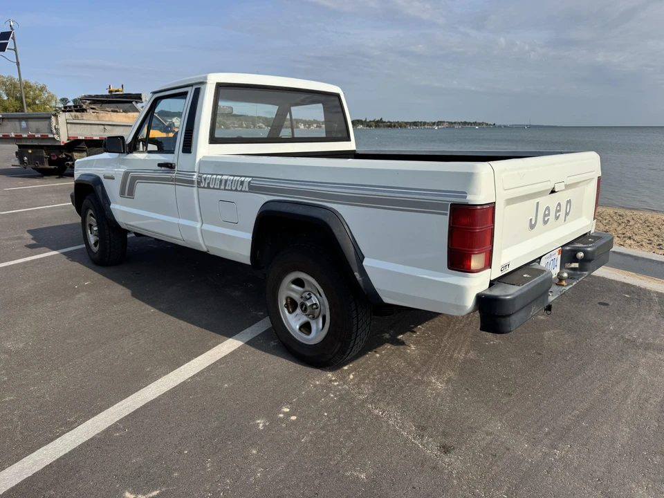 1988 Jeep Comanche - Image 7 of 31